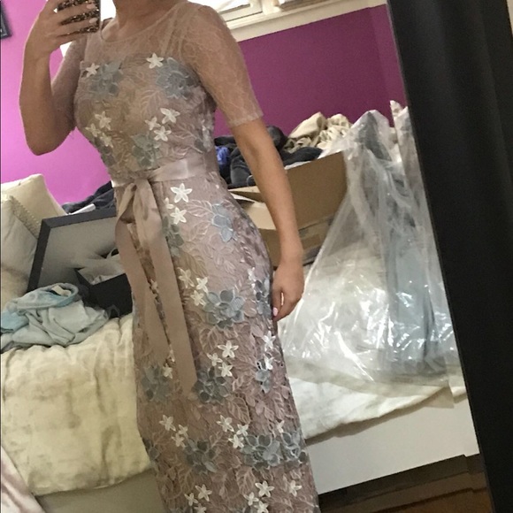 Adrianna Papell floral lace gown size 0 with sash - Picture 4 of 4